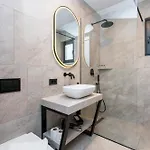 Felicita Deluxe With Free Parking 4*