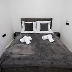 Felicita Deluxe With Free Parking Gostinjska kuća 4*