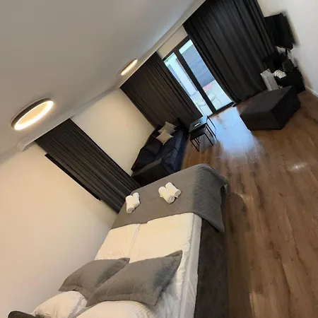 Felicita Deluxe With Free Parking Гостевой дом