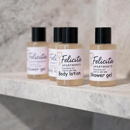 Гостевой дом Felicita Deluxe With Free Parking 4*