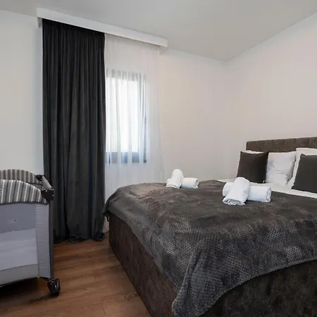 Felicita Deluxe With Free Parking Гостевой дом Сараево